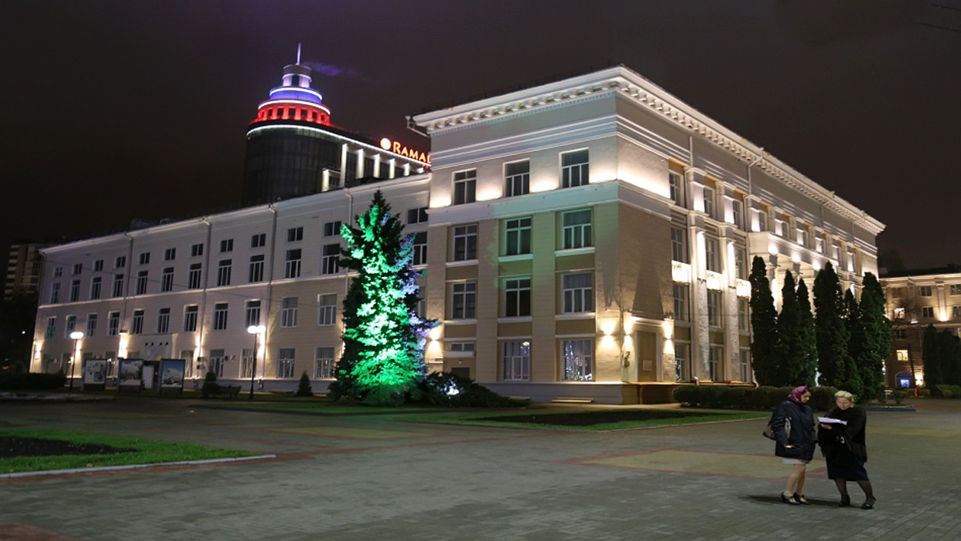 Подсветка домов причинила бюджету ущерб в 23,5 миллиона рублей