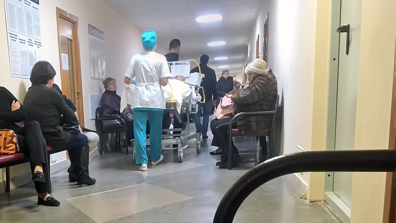 В Липецке число пациентов больниц с COVID‑19 уменьшилось на 15%
