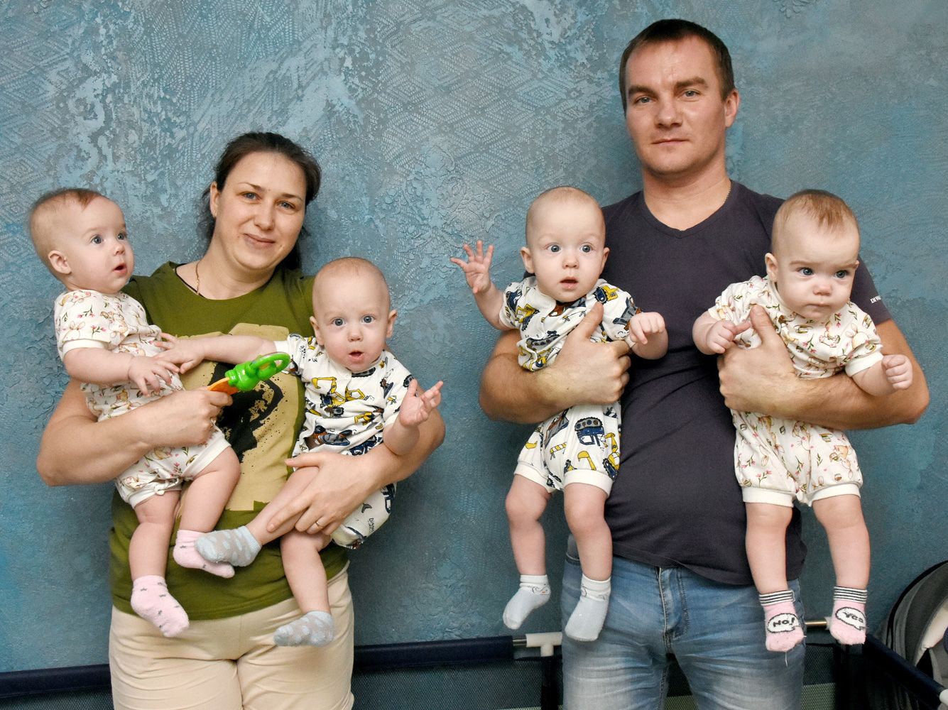 Рождения четверых детей. Рождается семья. Четверня в Воронеже.