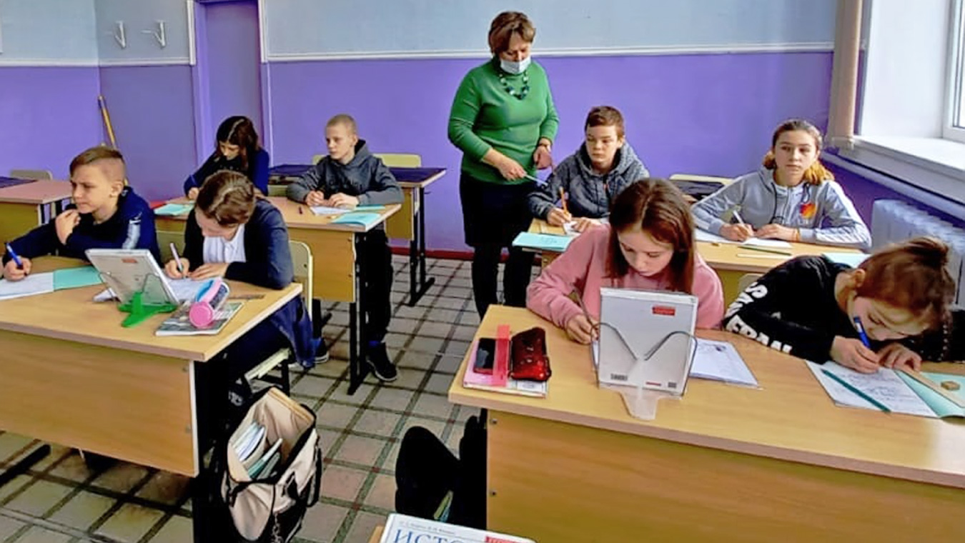 Детей беженцев определили в липецкие школы