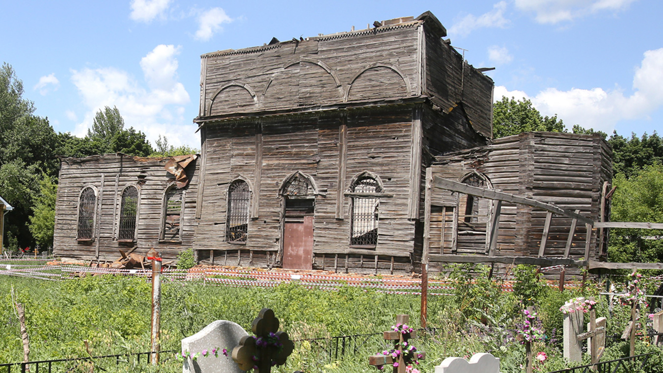 В Воронежской области погибает редкий деревянный храм 1868 года постройки