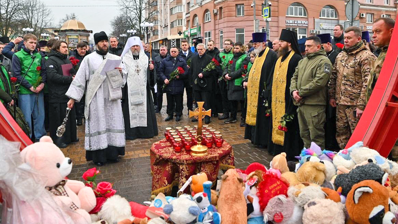 Молебен у «раненого сердца» и другие новости Белгорода