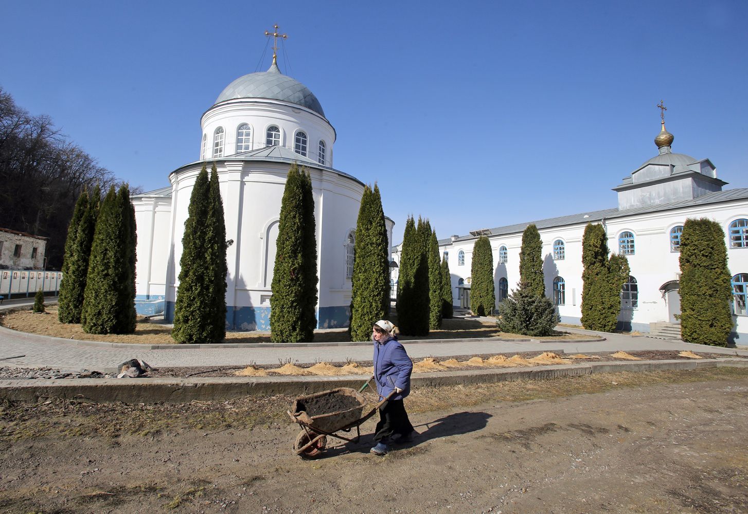 В кают-компании всегда стояло ведро красной икры»