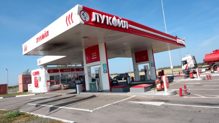 В Новоусманском районе сотрудницу АЗС зарезали на рабочем месте