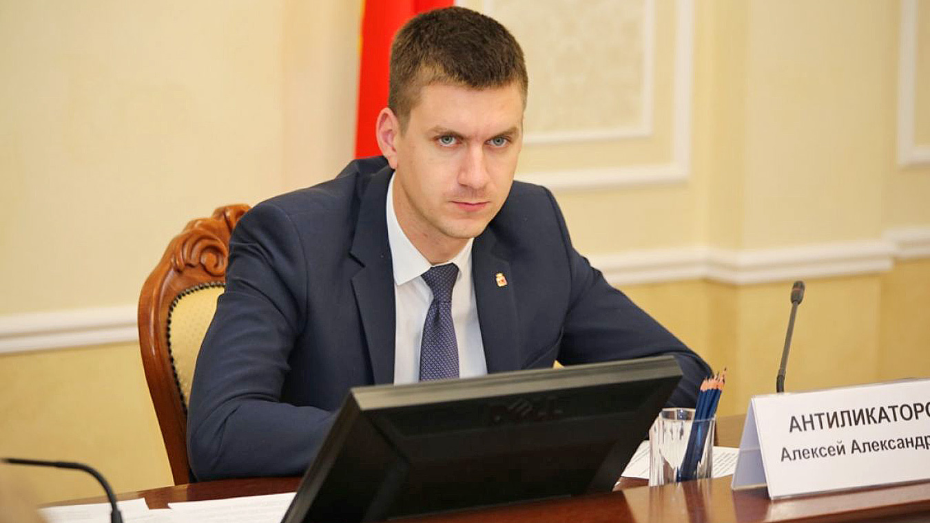 «Дело о взятке» экс‑вице‑мэра Антиликаторова: «Он считал себя хозяином парков!» ...